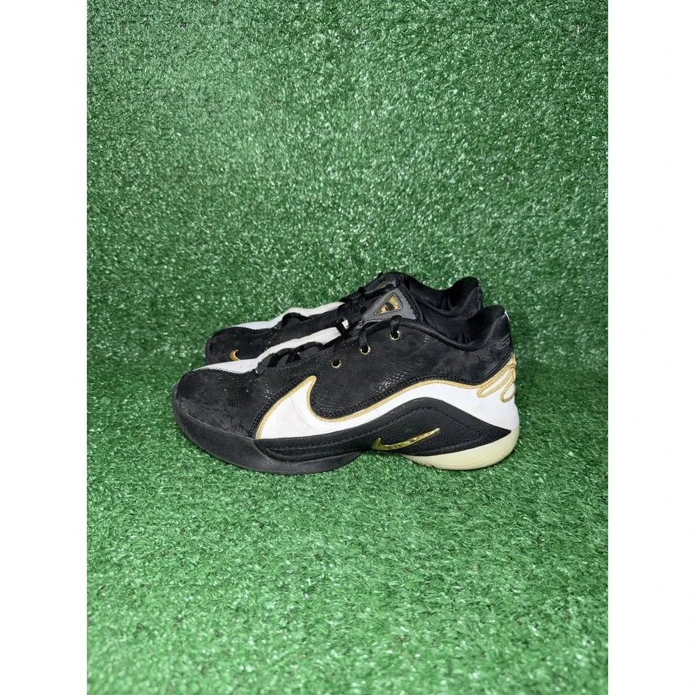 Nike LeBron 22 Youth Size 6Y Womens 7.5‎ Black Gold Basketball Shoes HV8616-100